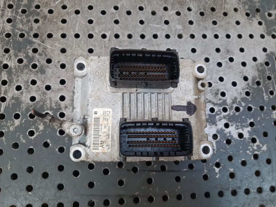 ecu calculator motor  opel corsa  d 1.4b z14xep  0261208941  55557934