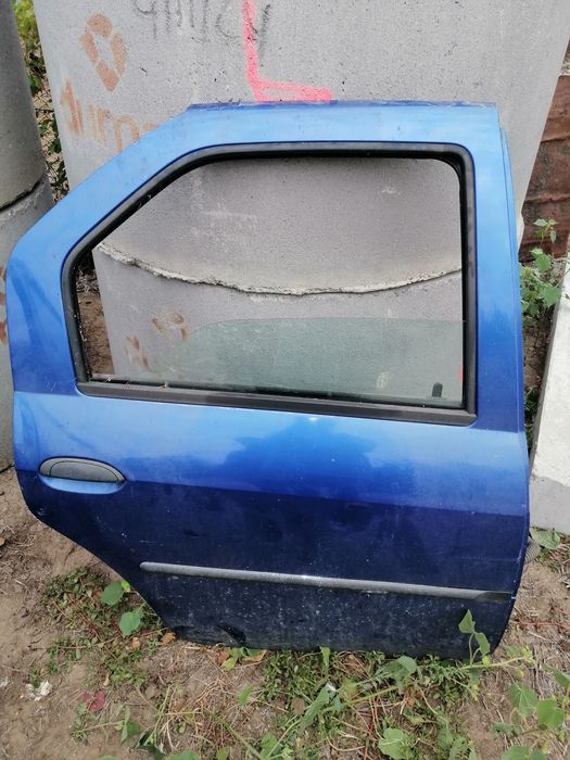 Uși Logan de vânzare
