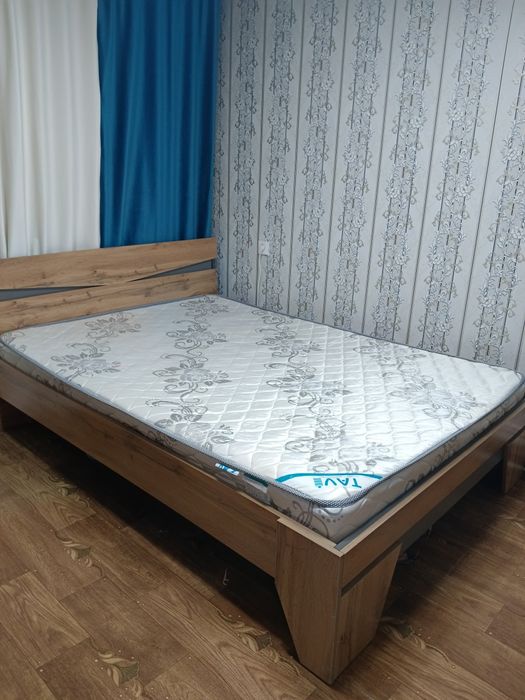 Продам кровать  срочно