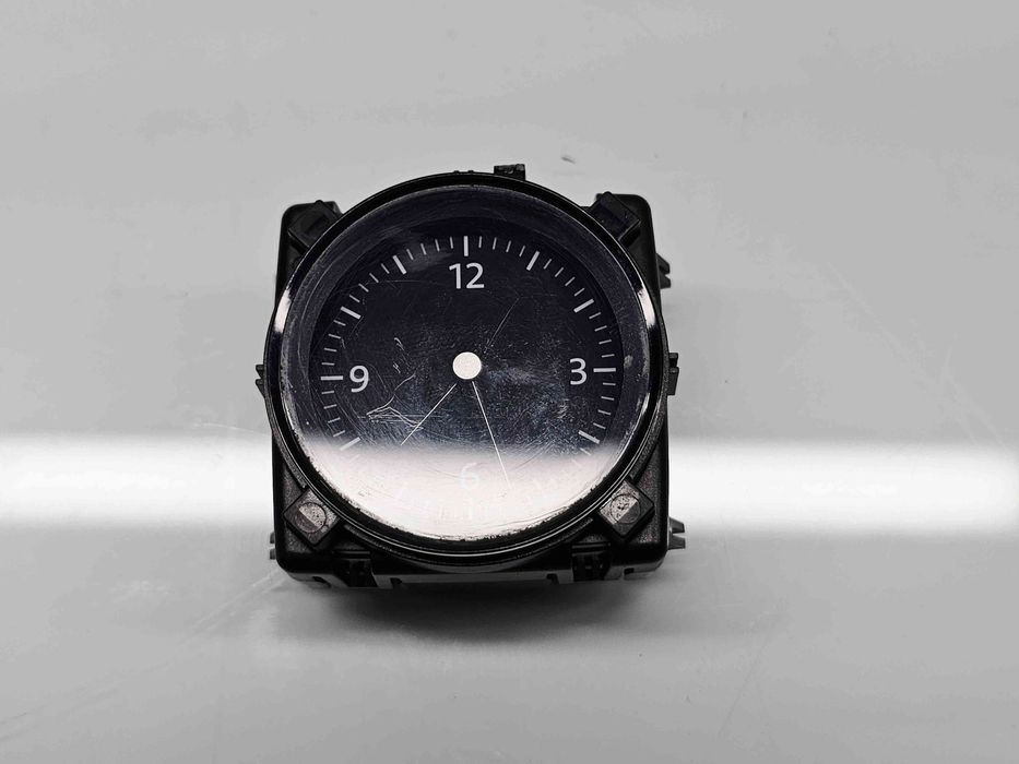 Ceas bord Volkswagen Passat B8 (3G2) [Fabr 2015-prezent] 3G0919204C