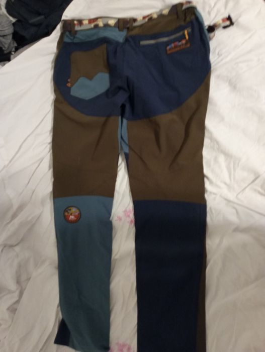 Pantaloni sport primăvară munte