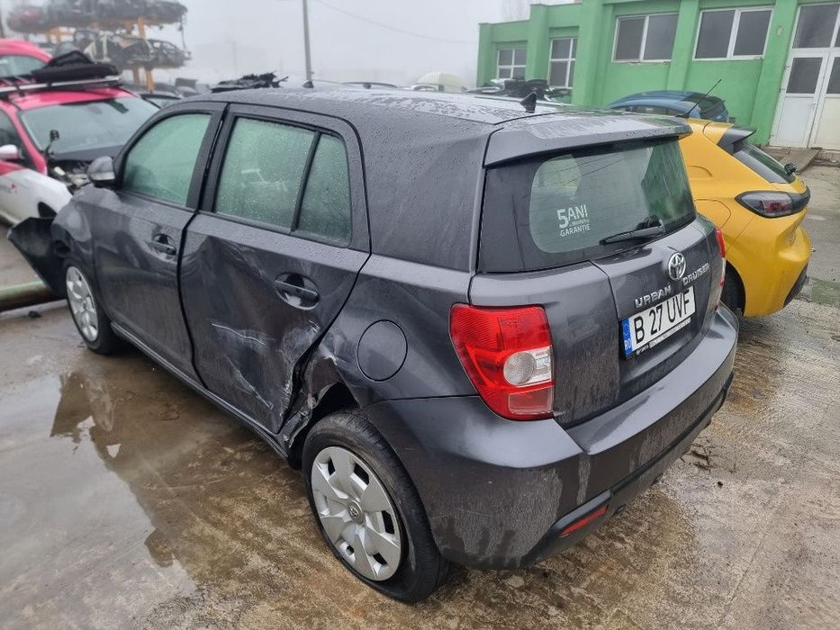 scaune fata bancheta spate textil stop tripla stanga dreapta haion Toyota Urban Cruiser an 2010 motor 1.3 benzina 100cp  dezmembrez