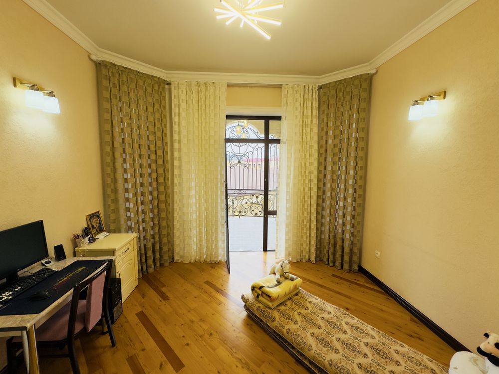 Продается дом в Дурмене. 6 соток, 6 комнат. Кибрай