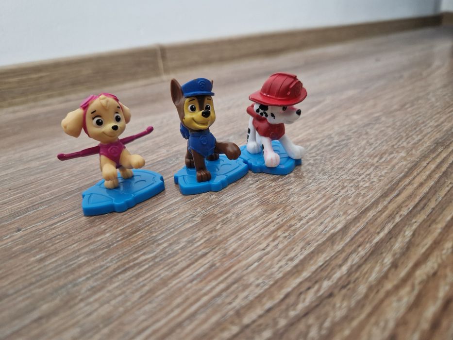Pow patrol set cu mașinuțe si figurine