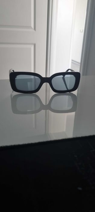 Ochelari de soare Guess