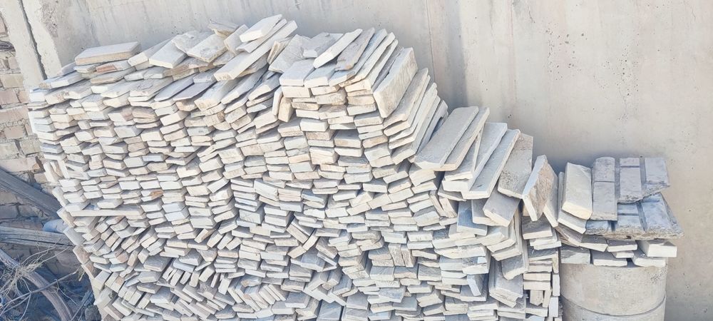 Камень мрамор (бричка)