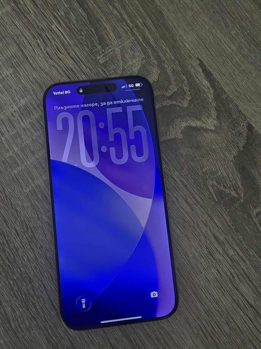 Продавам iphone 16 pro max 256 gb Titanium Desert като нов