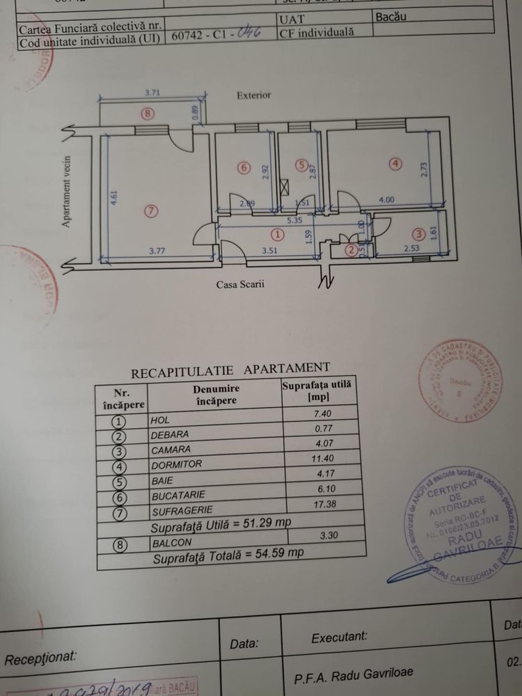 Vand apartament decomandat