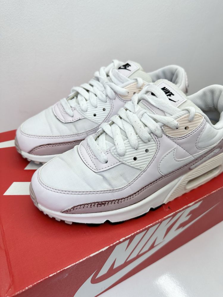 Nike Air Max 90 Дамски маратонки