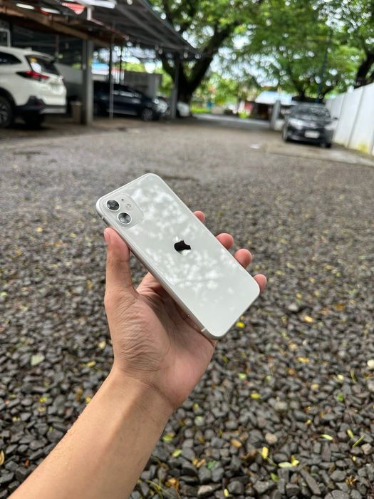 iPhone 11 / ALB / Accept Schimburi