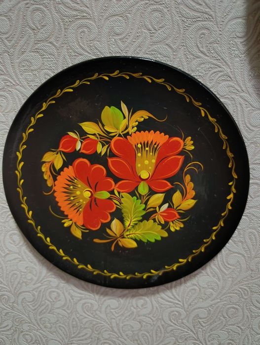 Тарелки деревянные настенные росписные