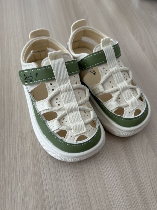 Продам новые сандали