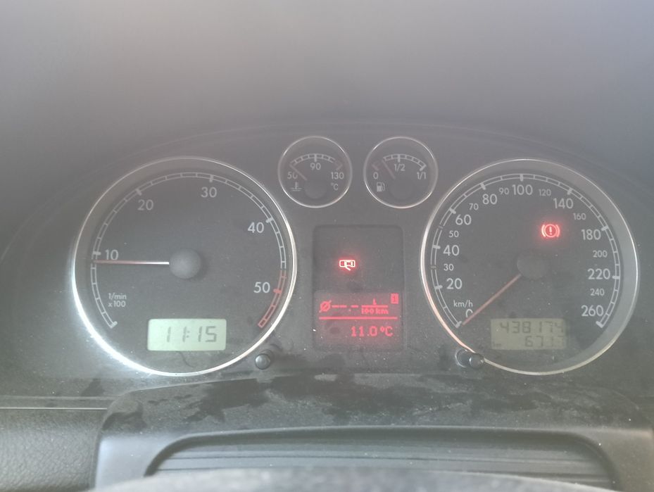 Vând Volskwagen Passat B5.5