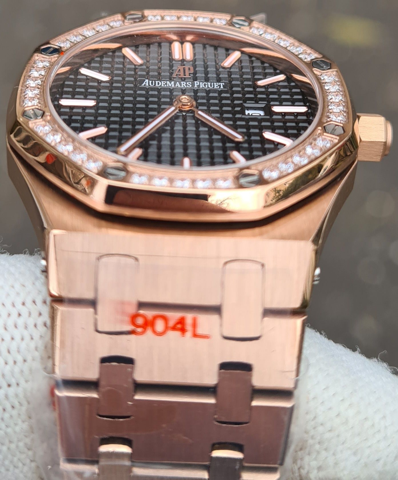 ceas a.u.d.e.m.a.r.s. p.i.g.u.e.t. royal oak de mama gold rose 37mm