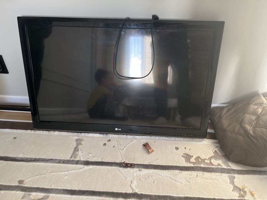 Продам телевизор