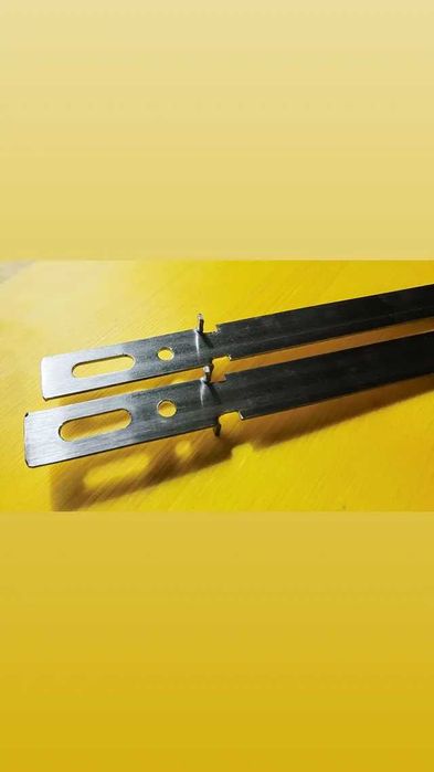 Placa galbena, distantieri, montanti, coltare/fasete, pene metalice