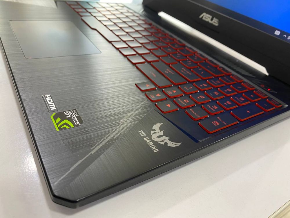 Asus tuf gaming core i7 zor holatda igravoy soraganlar uchun maxsus