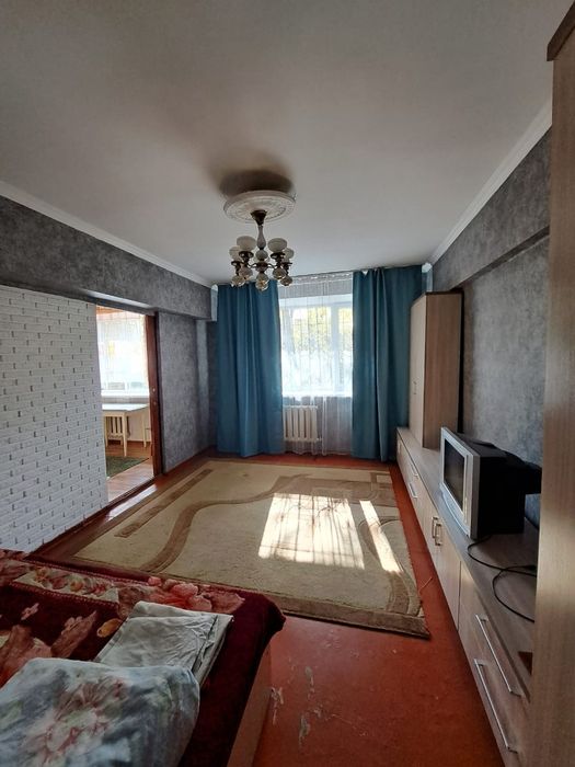 Сдаю 1 ком.квартиру чистая,уютная посуточно,по часовой