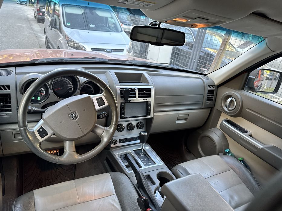 Dodge Nitro 4 X 4