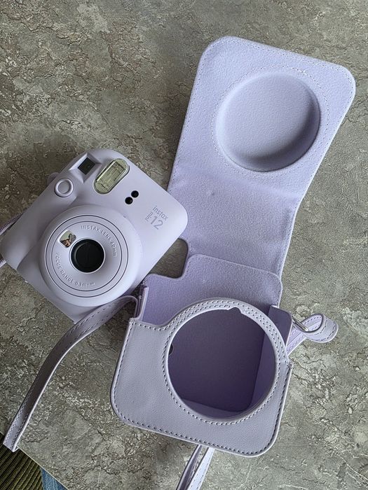 Фотоапарат Instax mini 12