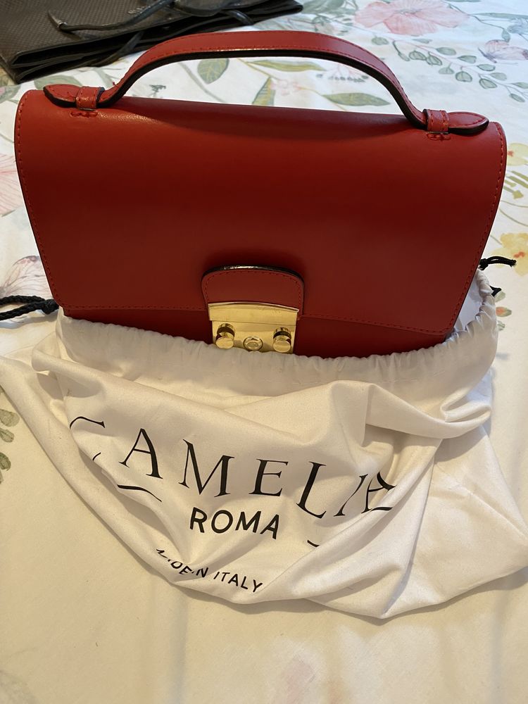 Дамска чанта Camelia Roma