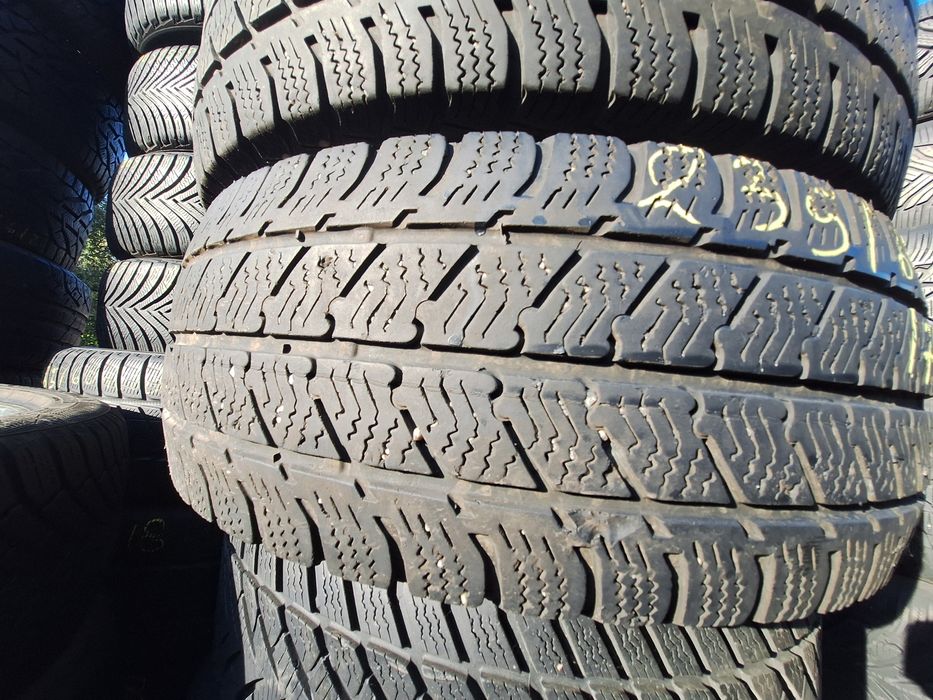 2 anvelope iarna 235/65r16 C Semperit 2022 Montaj Gratuit