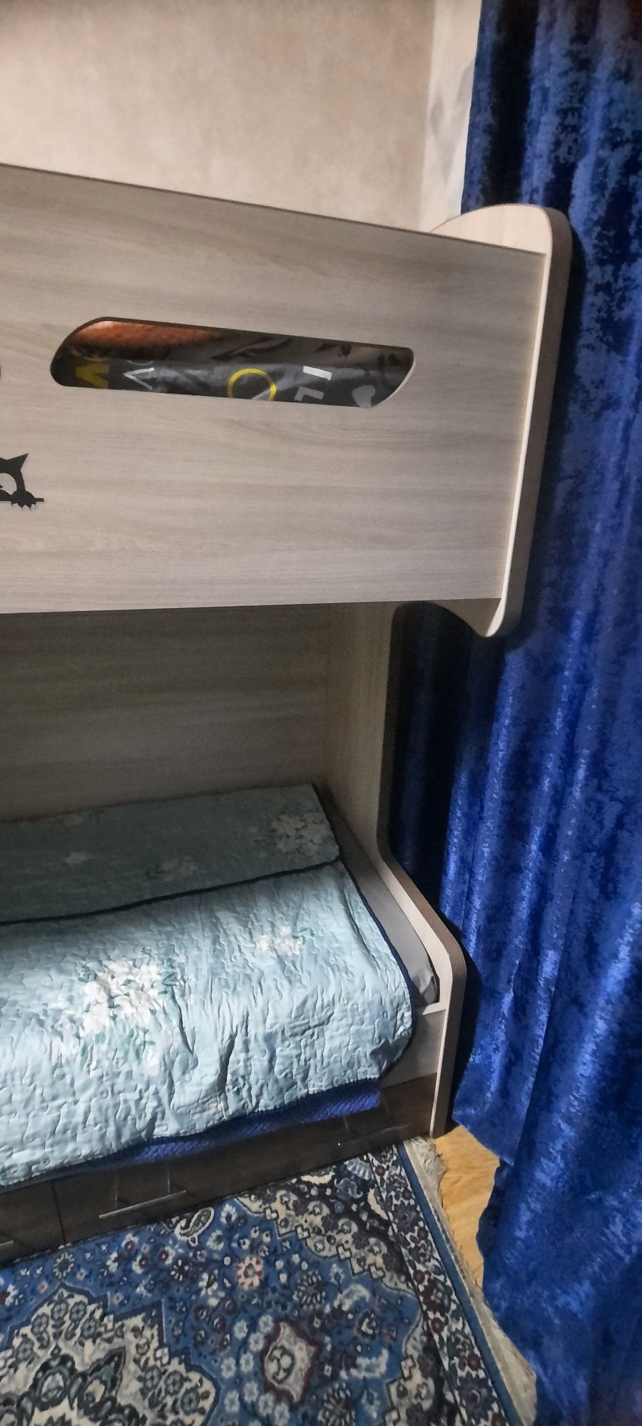 Продам кровать двухъярусную