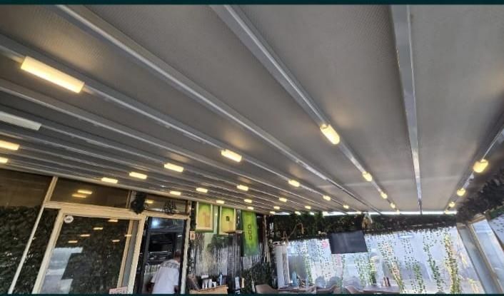 Terasa retractabilă