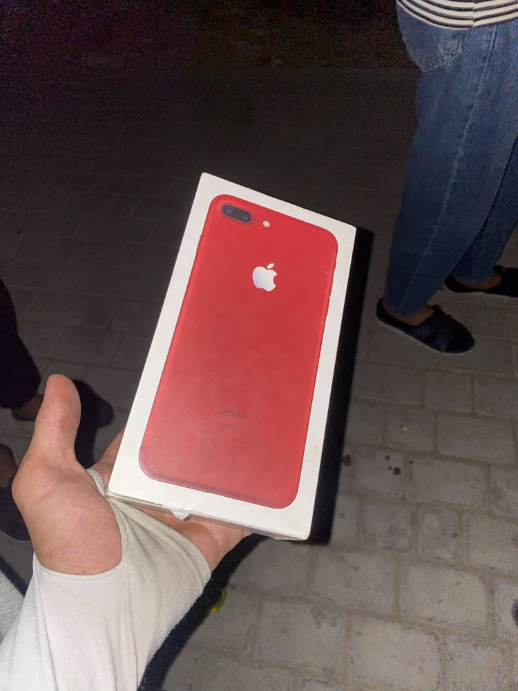 Iphone 7+ sotiladi ideal 128gb