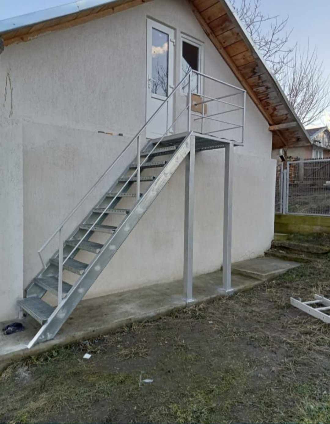 Scară zincată profesionala