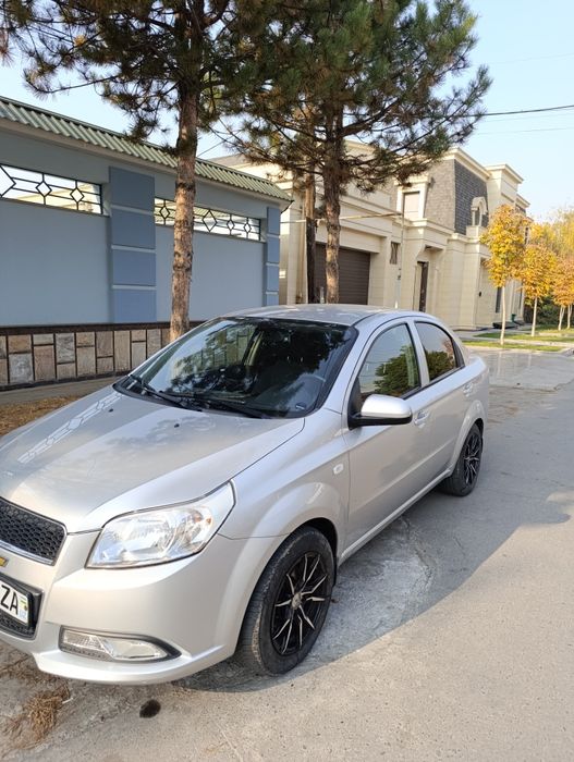 Продам авто Нексия 3 автомат,или сдам в аренду.