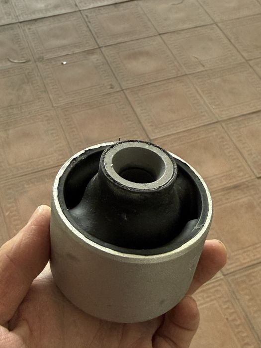 Салнеблоки втулка Mersedes W221 Lemforder