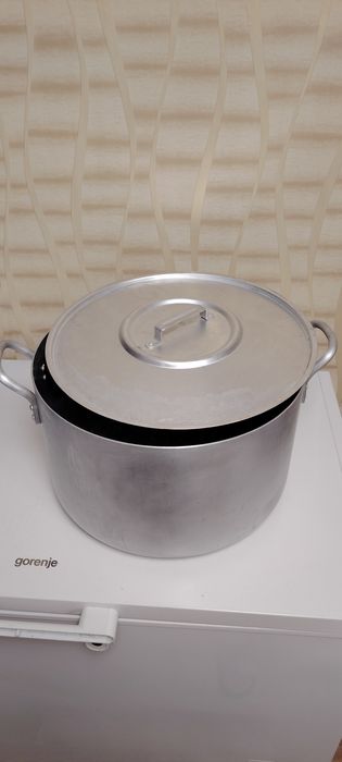 Продам Каструлю 40л