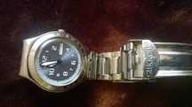 ceas swatch  rezistent la apa