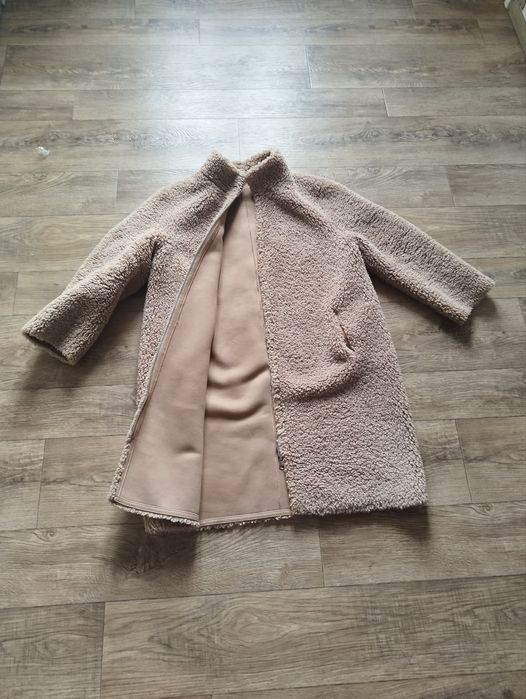 Продам шубу чебурашку полиэстер с овчиной 52 размер