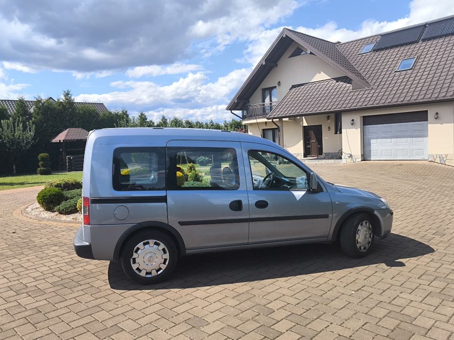 Opel Combo 2009 aer condiționat
