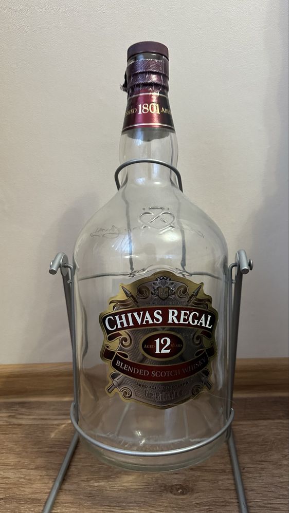 продам бутылку 4,5 л