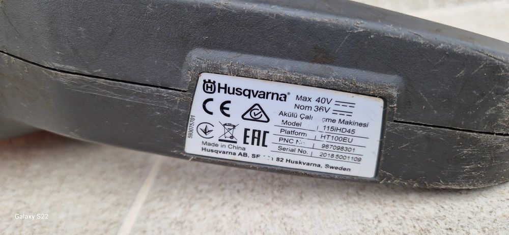 Husqvarna mașină de tuns gard viu pe acumulator