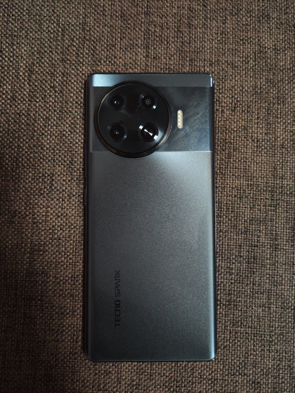 Телефон Tecno Spark 20 Pro Plus