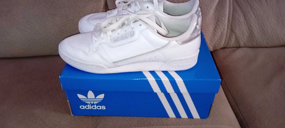 Продавам маратонки Adidas continental 80W естествена кожа