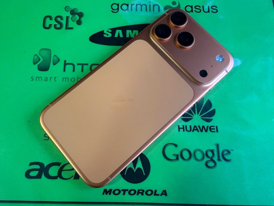 iPhone 17 Pro Max 256gb Cosmic Orange фабрично отключен