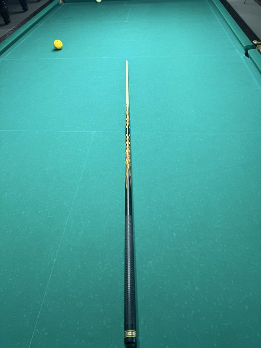 Продам бильярдный кий