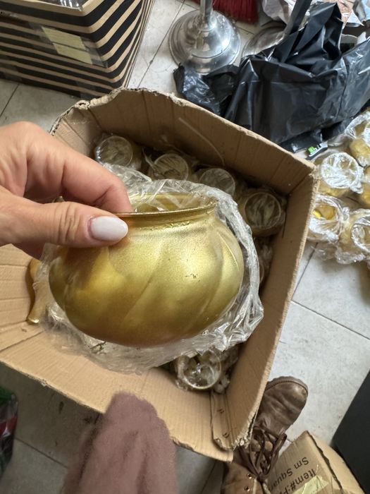 Комплект от 32 броя тубмести икейски вазички пръскани със златна боя