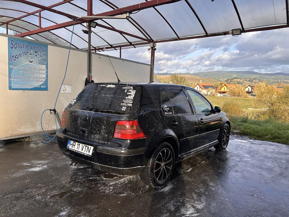 Volkswagen Golf 4 an 2002 motor 1.6 16 v 105 cp benzina