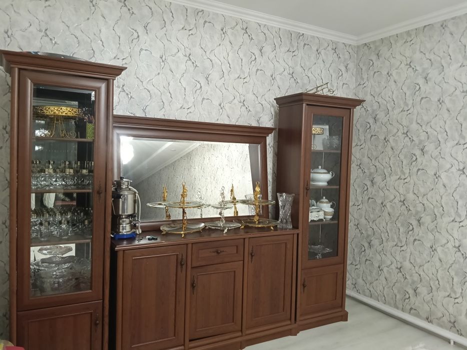 Комод для зала или для хола