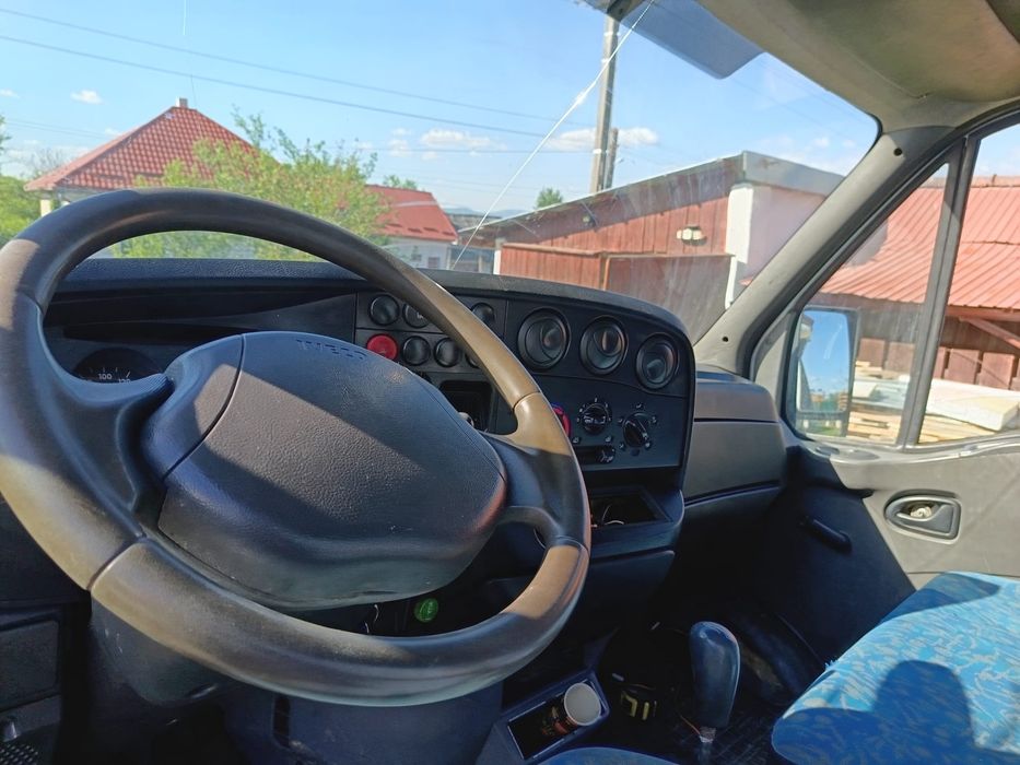 Mașină basculabilă Iveco Daily