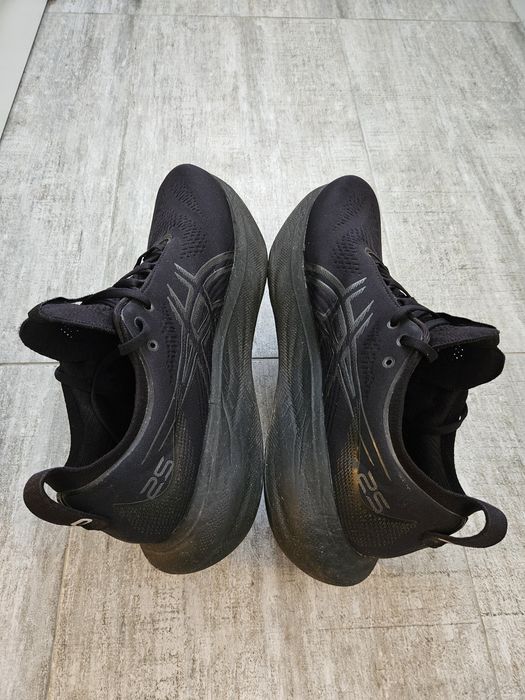 Asics nimbus 25, mărime 45
