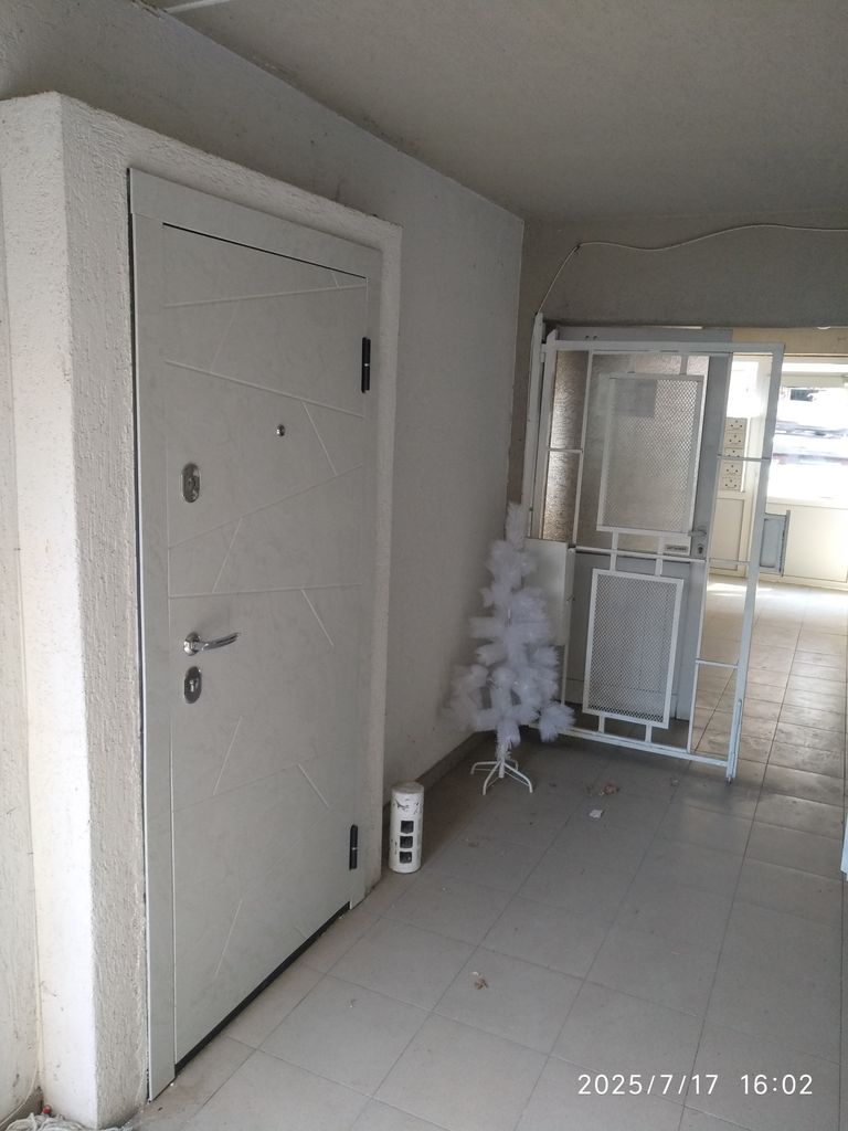 Дава се под наем Едностаен апартамент в Варна, Трошево - 30 кв.м за 270.3 € - Снимка #5