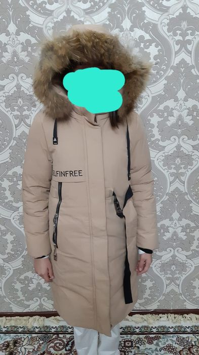 Детские зимный пуховик. .