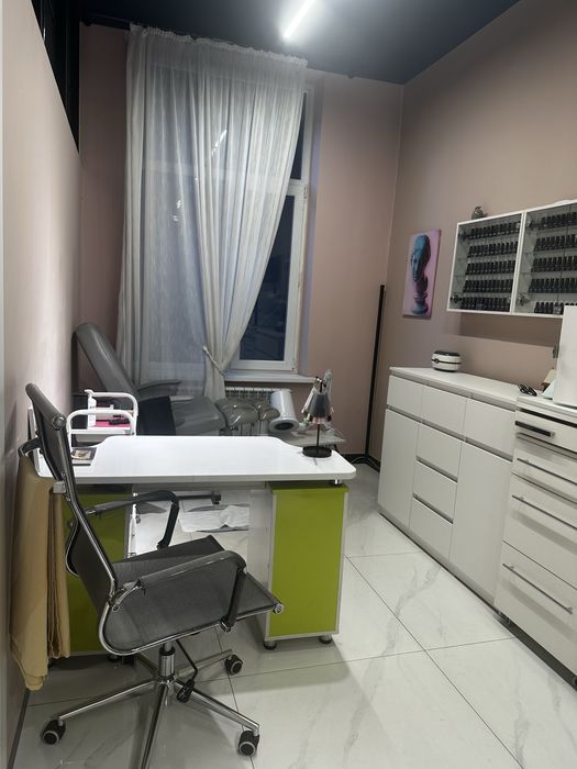 Аренда для мастеров маникюра педикюра